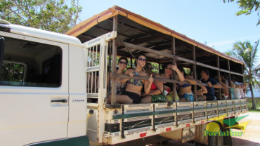 Lagoinha + Passeio local 3 em 1 (Pau de arara/Catamarã/Buggy) - Compartilhado 